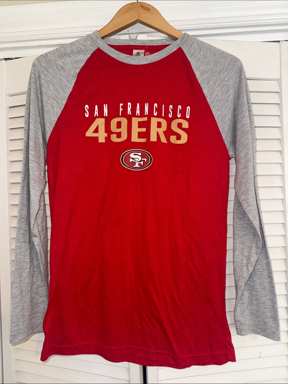 NFL San Francisco ❤️💛❤️💛 49ERS Red & Gray Raglan Long Sleeve Shirt - S